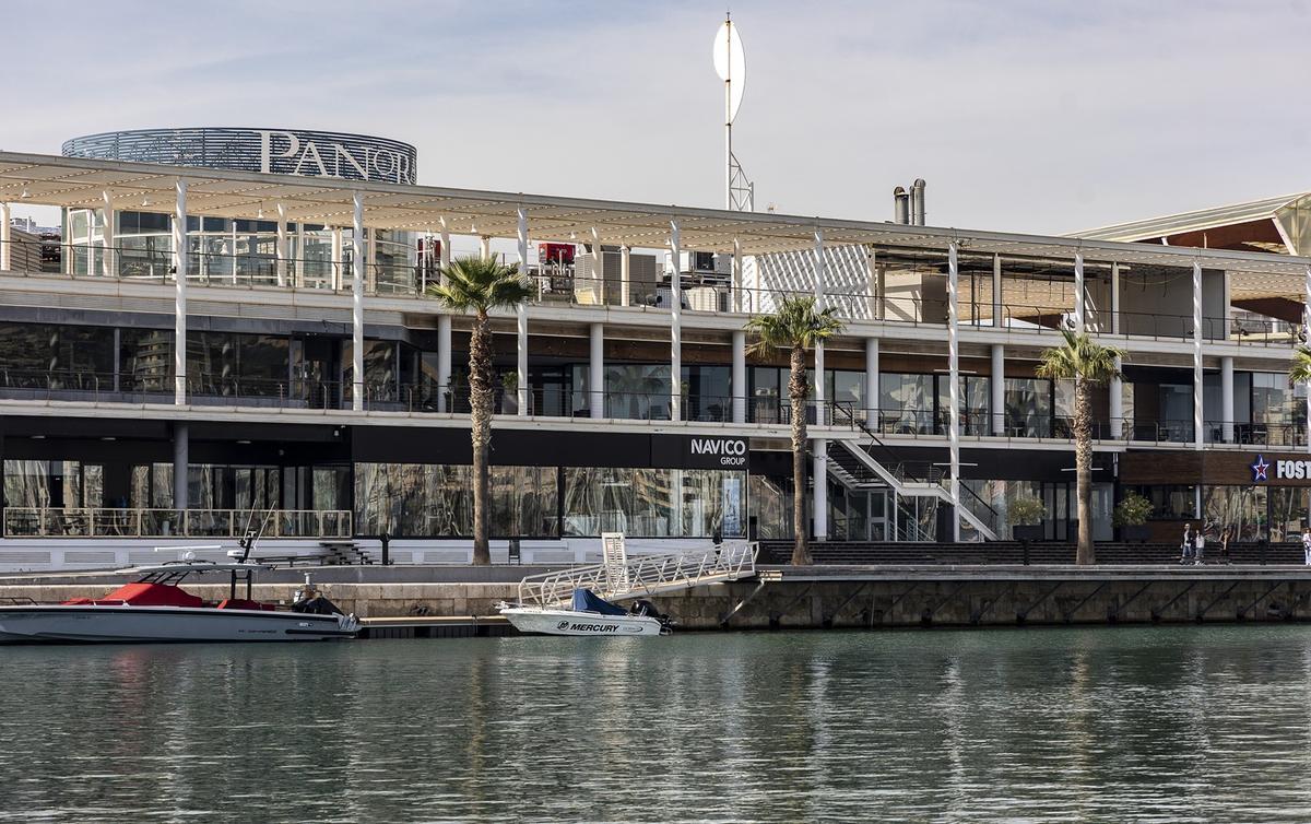 Centro de negocios de Panoramis en el puerto de Alicante.