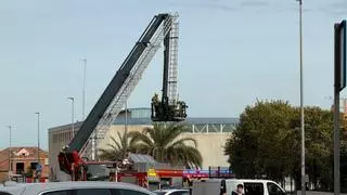Un trabajador herido y atrapado en una zona de difícil acceso en las obras de una escuela de la Vall d'Uixó