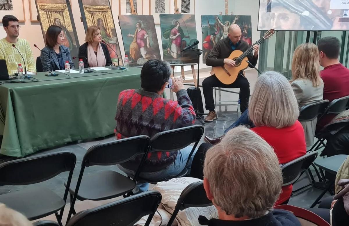 El músico Fernando Pérez, interpretó algunos temas.