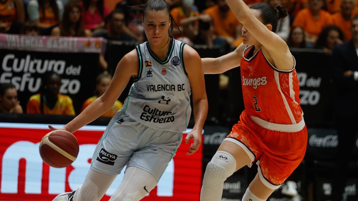 Raquel Carrera, en el último partido, el jugado en Euroleague ante el Tango Bourges