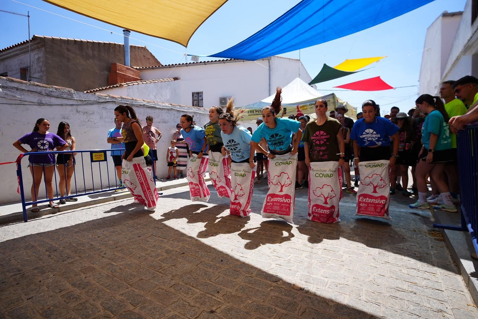 Añora vive una intensa jornada de juegos en las Olimpiadas Rurales