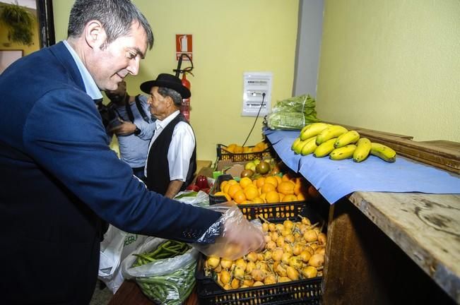 VISITA DE FERNANDO CLAVIJO A TEJEDA