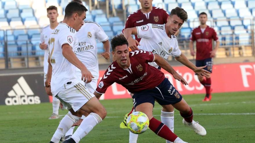 Una decisión arbitral impide al Pontevedra sacar algo positivo en su visita a Madrid (2-1)