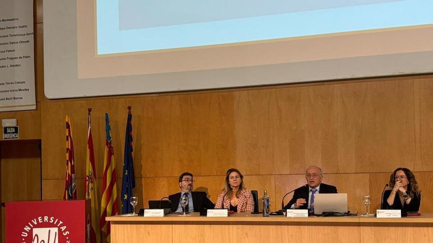 Vicente Magro reclama en la UMH de Elche más medidas cautelares en la reforma penal contra las reincidencias