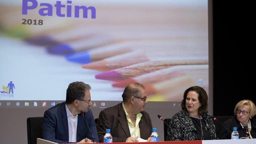 Un momento del acto de presentación de la memoria de Patim en el Menador.