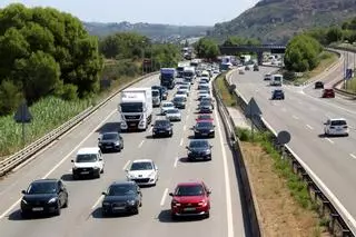 Retencions a l'AP-7 en sentit sud derivades de la mobilitat cap a les zones de més visibilitat de l'eclipsi