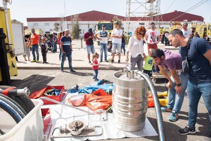 Los bomberos de Gran Canaria se reúnen para celebrar su festividad y hacer equipo