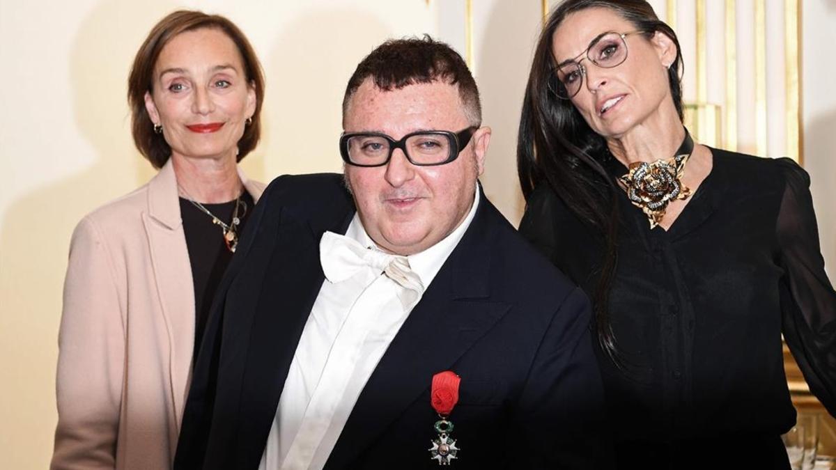 lmmarco35773384 israeli us fashion designer albert elbaz  c  poses with brit161004161448