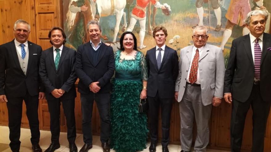 La Peña ‘Oro y plata’ celebra la Navidad con Borja Jiménez y Vicente Barrera