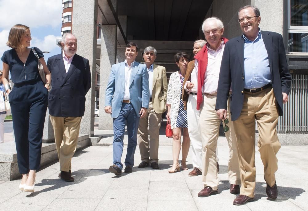 Reunión de diplomáticos asturianos en LA NUEVA ESPAÑA