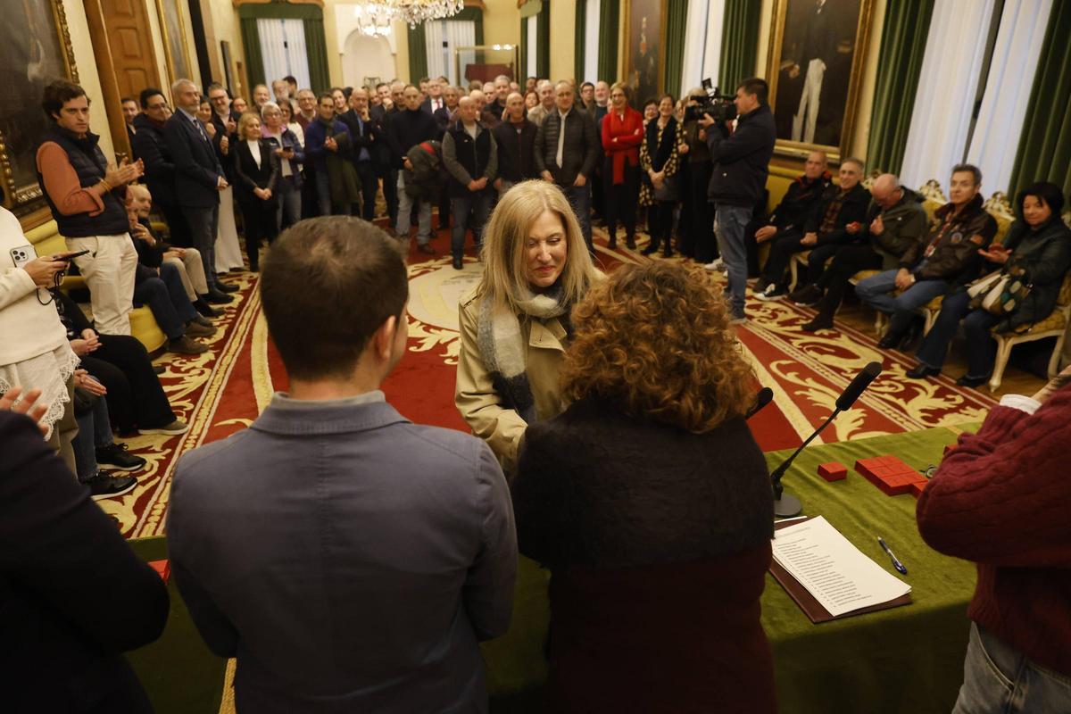 Así fue la emotiva despedida a los trabajadores jubilados del Ayuntamiento de Gijón (en imágenes)