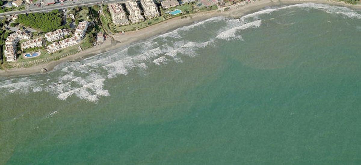 Vista áerea de la zona de Calahonda y la Punta de Calaburra.