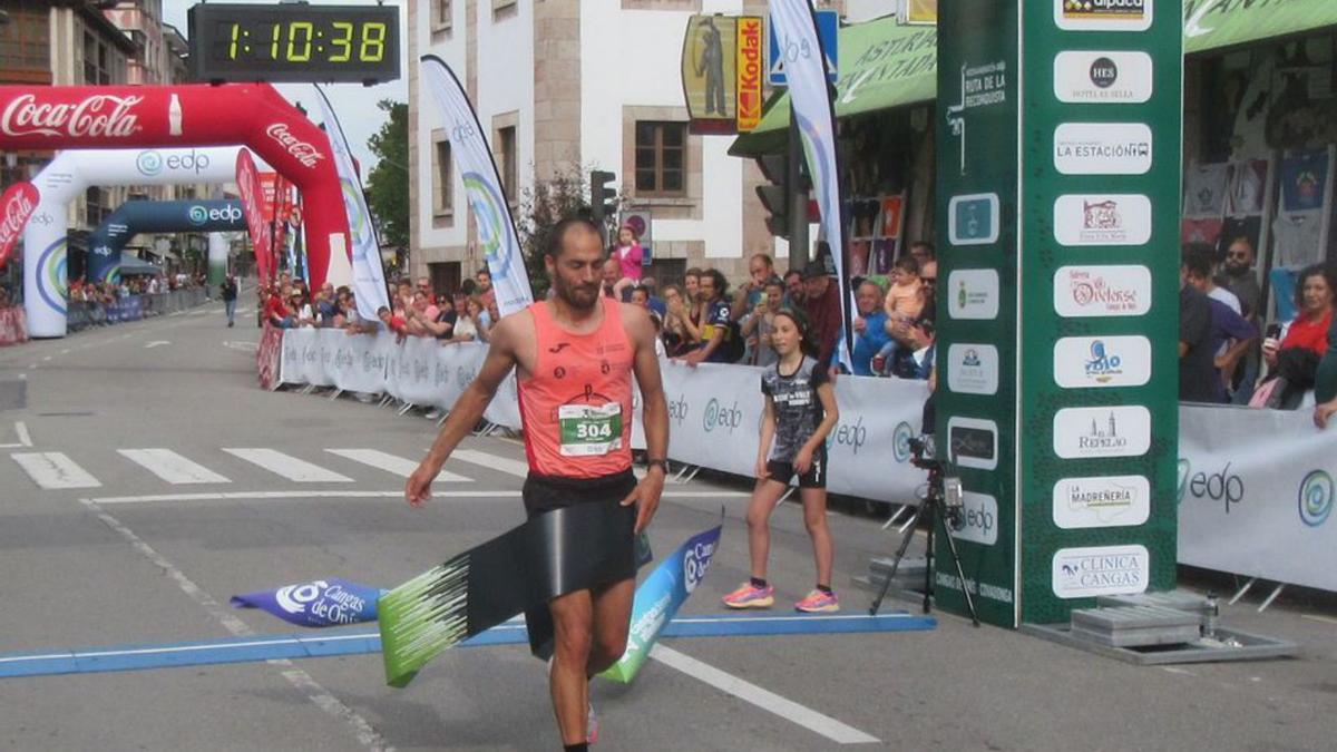 Capitán &quot;gana&quot; la Reconquista 