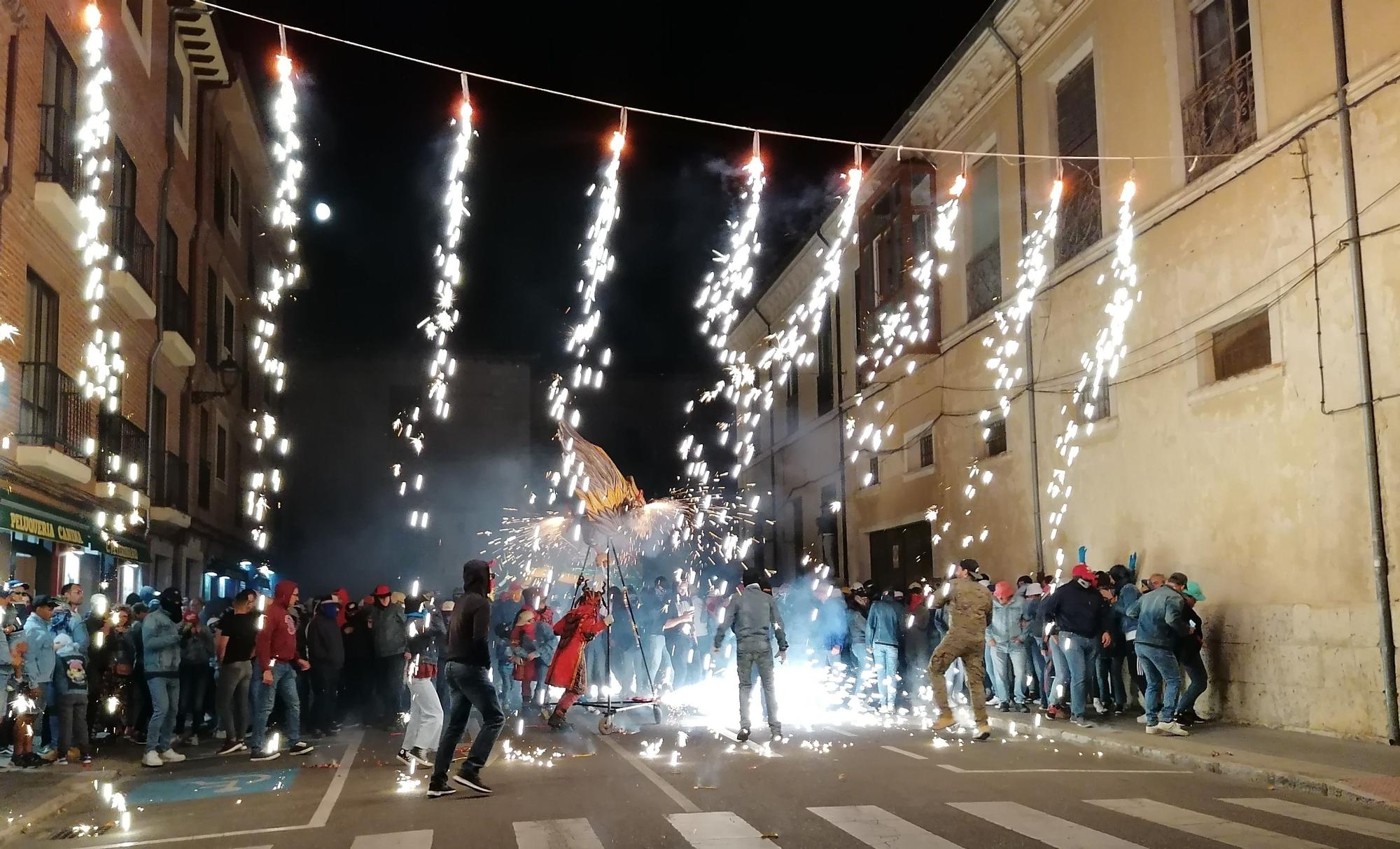 GALERÍA | El fuego prende la traca final de las fiestas en Toro