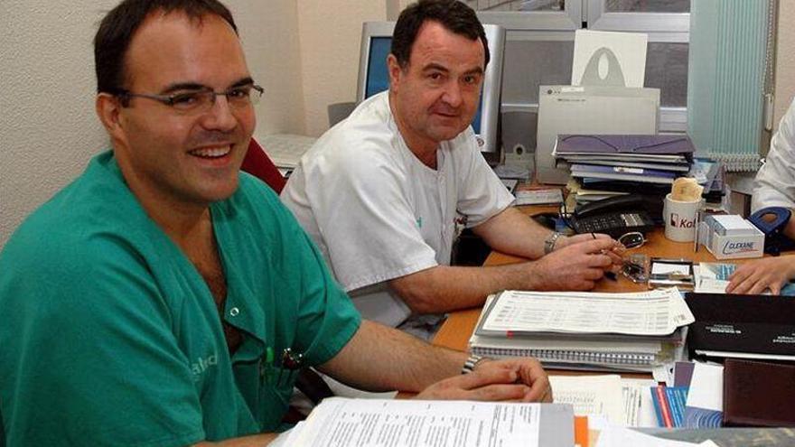 El cirujano Alejandro Serrablo, del Miguel Servet, recibe un reconocimiento europeo