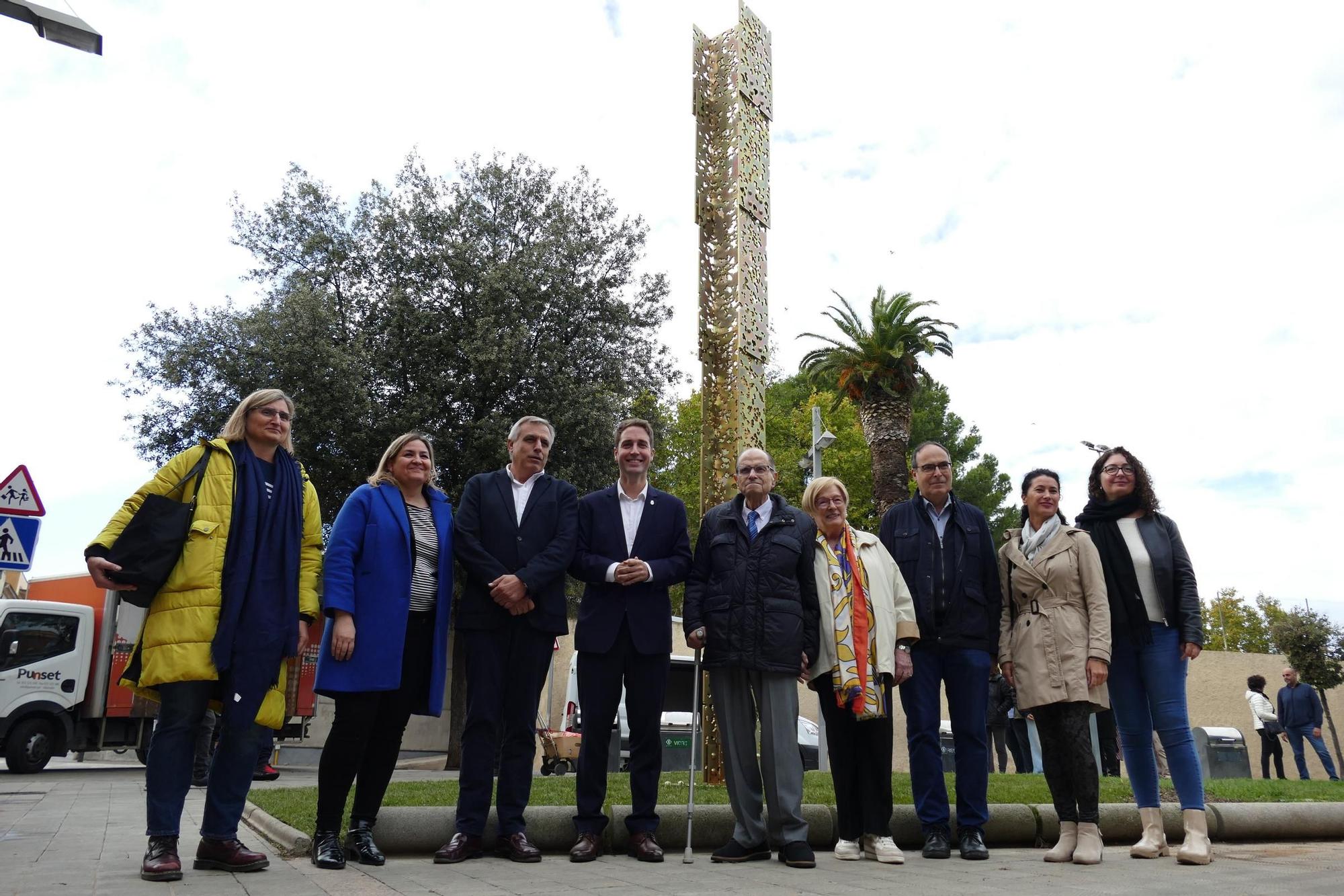 Figueres inaugura l'escultura de Jordi Mitjà pel centenari de Padrosa