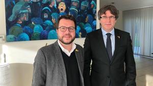 El vicepresidente del Govern, Pere Aragonès, y el ’expresident’ Carles Puigdemont, en Waterloo