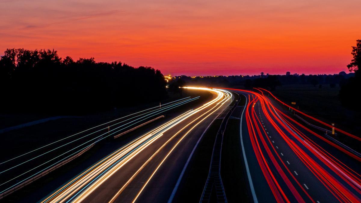 Puerta de peaje en una autopista. El sistema de cámara Tecnología