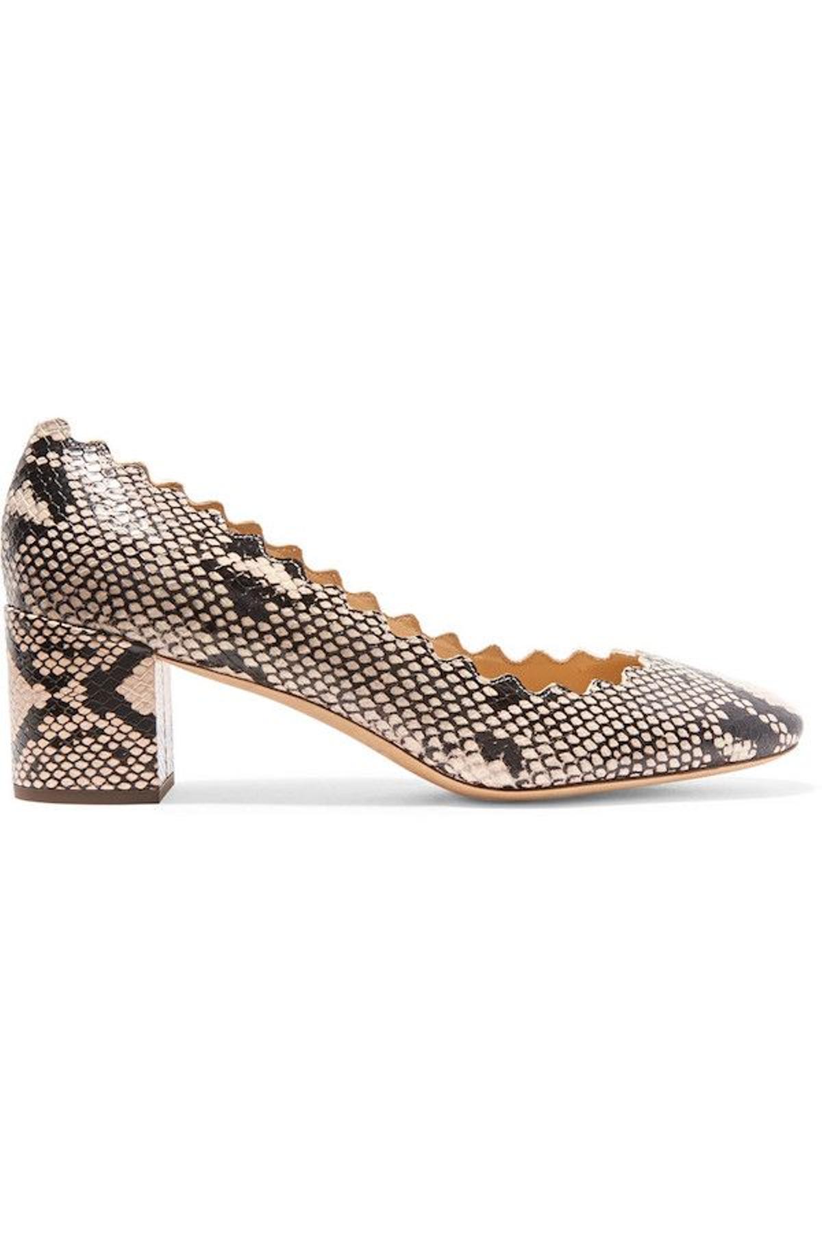 Zapato en piel con estampado de serpiente, de Chloé