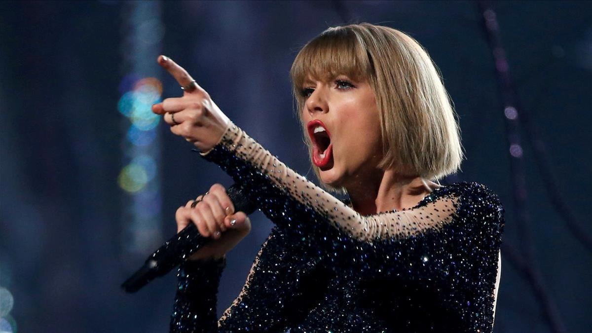 lmmarco39779079 file photo  taylor swift performs  out of the woods  at the 170824130440