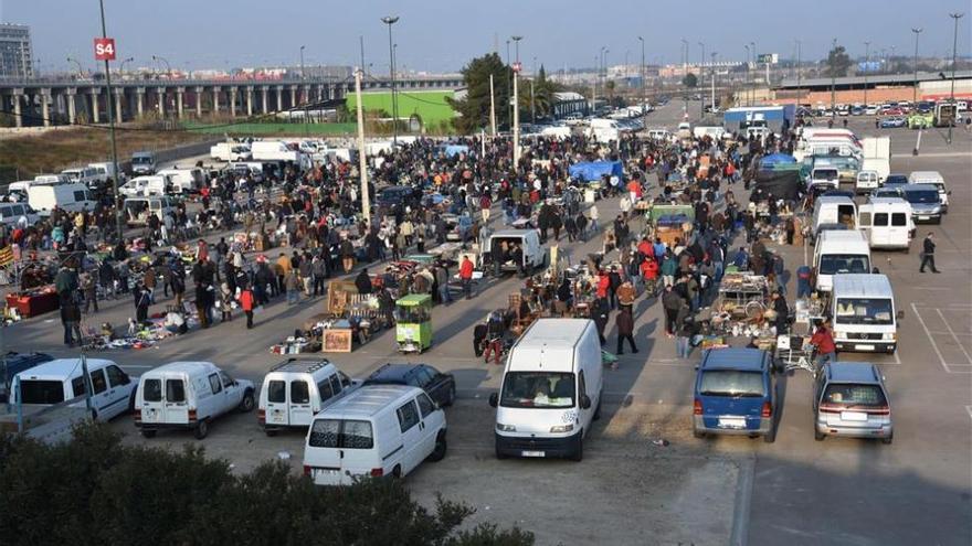 Los vecinos de Arrabal y Jesús se oponen al traslado del Rastro a la Estación Norte