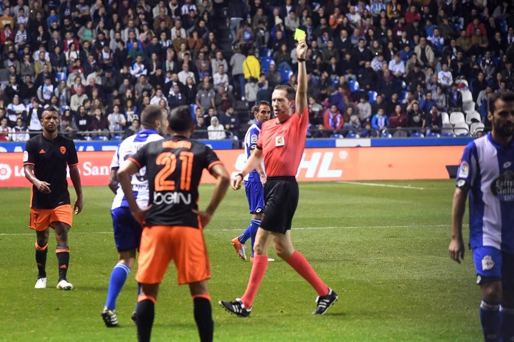 Un Çolak notable librea el ataque con un gran gol y un error suyo propicia el empate (1-1).