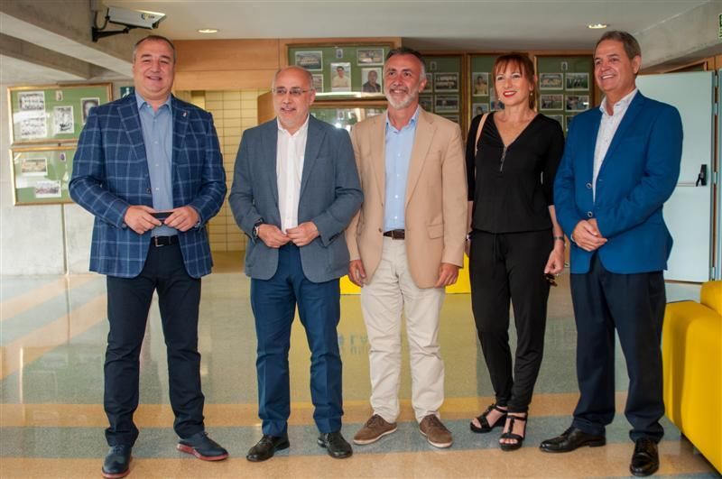 Presentación de las camisetas de la UD Las Palmas