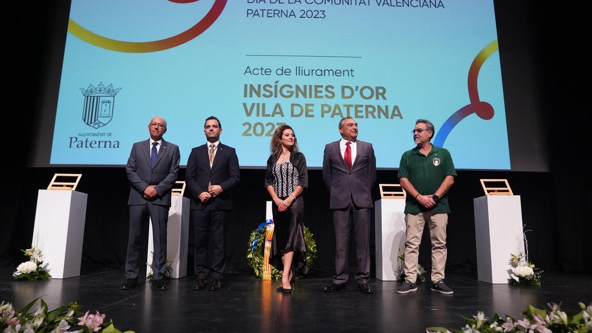 Imagen Acto Insignias de Oro Villa de Paterna 2023.
