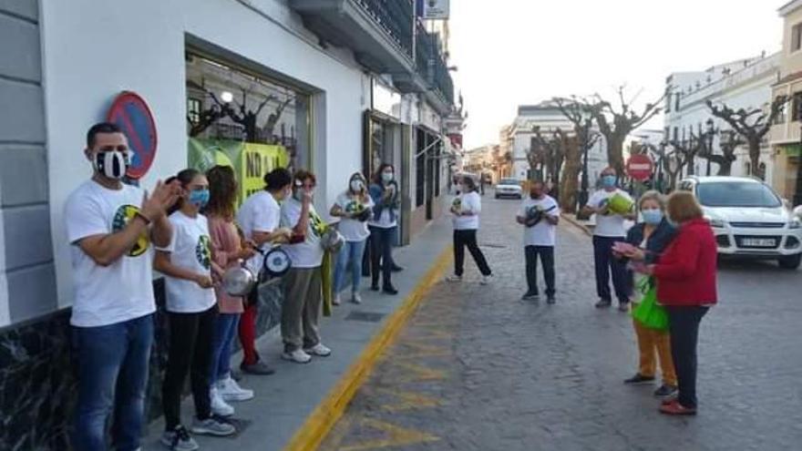 Cacerolas contra el uranio en el sur de Badajoz