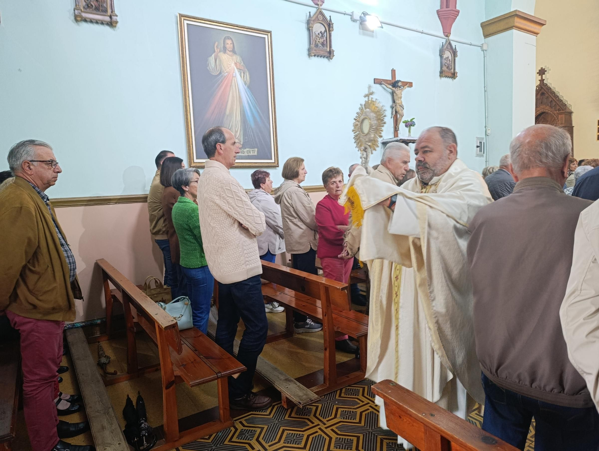 La lluvia impide la procesión del Corpus de Feleches