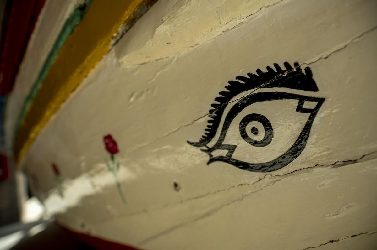 Barcelona. 23.07.2026. Barcelona Detalle en la barca de Jábega, embarcación de remo tradicional de origen malagueño que cumple cien años y que puede verse en el Museu Marítimo de les Drassanes. Fotografía de Jordi Cotrina
