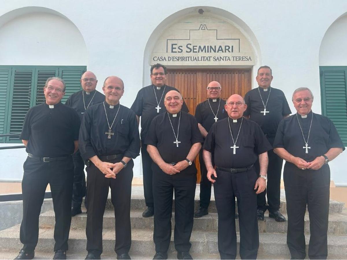 Los obispos que asistieron al encuentro