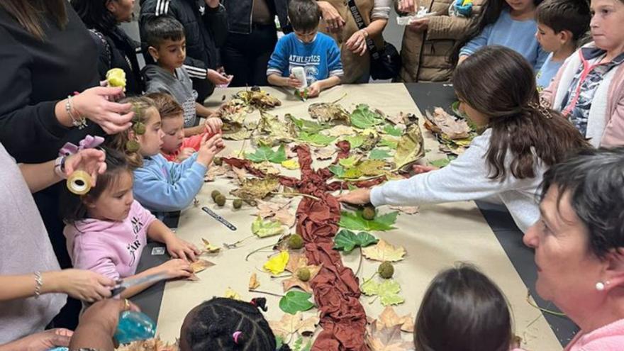 Los niños y niñas  crearon este bosque colectivo.  | SERVICIO ESPECIAL