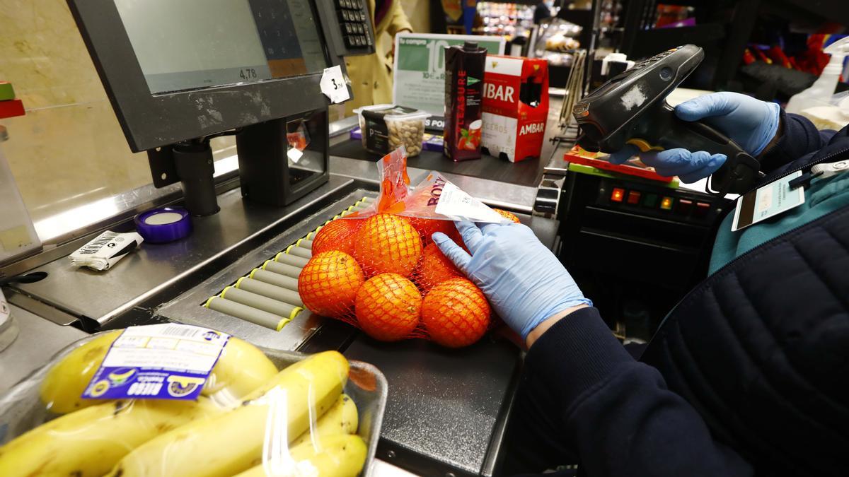 Compra en un supermercado de Zaragoza