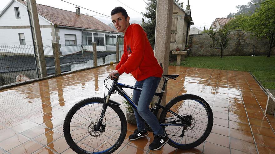 José Pastoriza, que este fin de semana vuelve a disfrutar de su bicicleta.