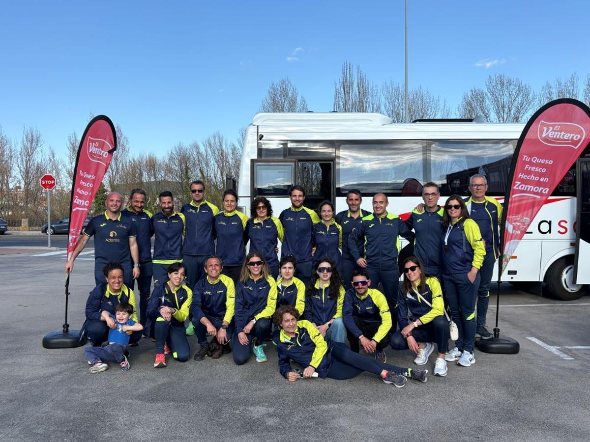 Los atletas del club Ciudad de Zamora que compitieron en León