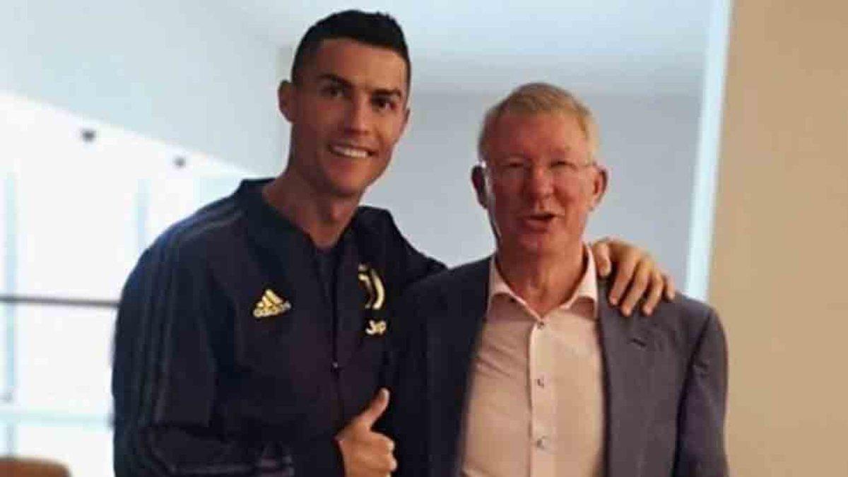Cristiano Ronaldo, junto a Alex Ferguson