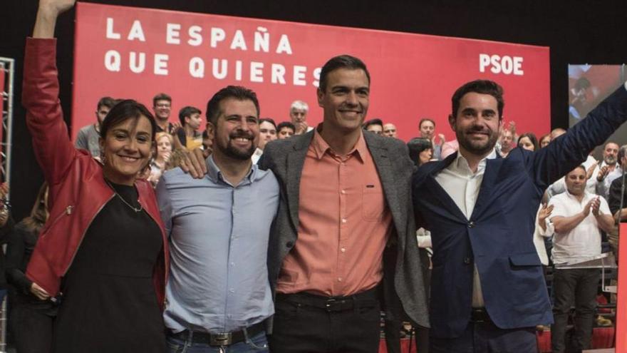 Pedro Sánchez con Luis Tudanca, Antidio Fagúndez y Ana Sánchez en su mitin en Zamora en 2019. | Emilio Fraile