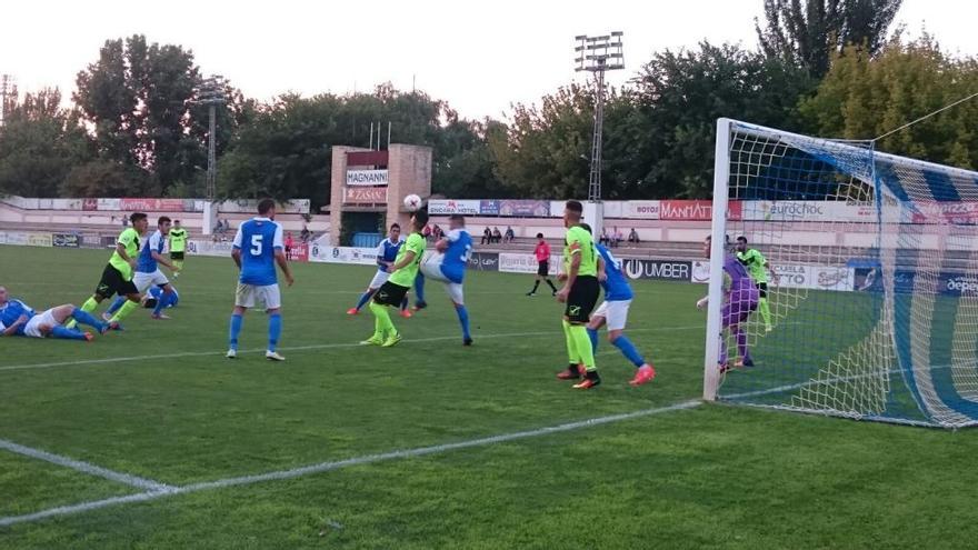 Imagen del partido disputado entre el Almansa y el Eldense