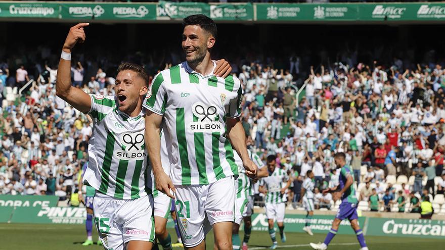 Córdoba CF-Málaga: las imágenes del partido de Primera Federación en El Arcángel