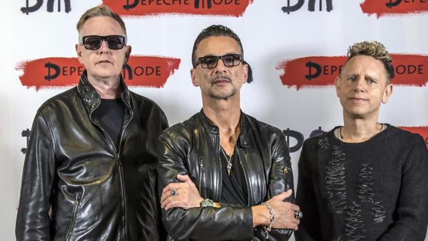 Los miembros de la banda británica Depeche Mode.