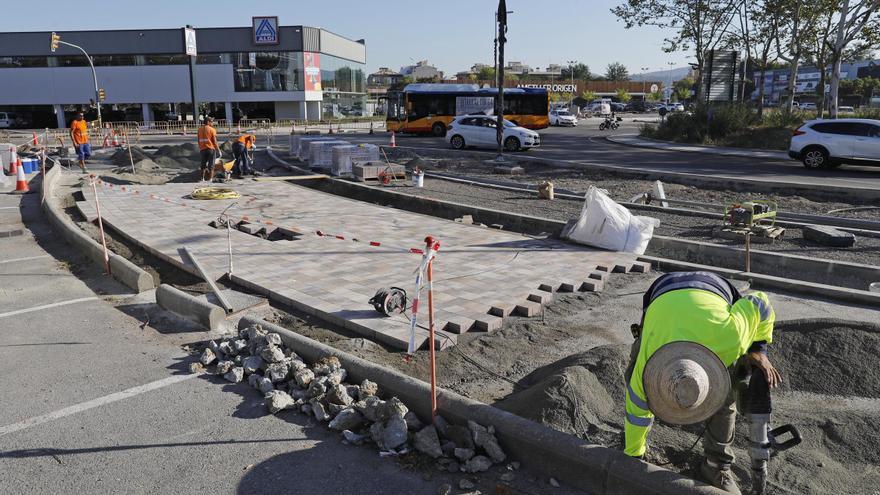 Les obres de la rotonda de la plaça de Salt ja acumulen 80.000 euros de sobrecost