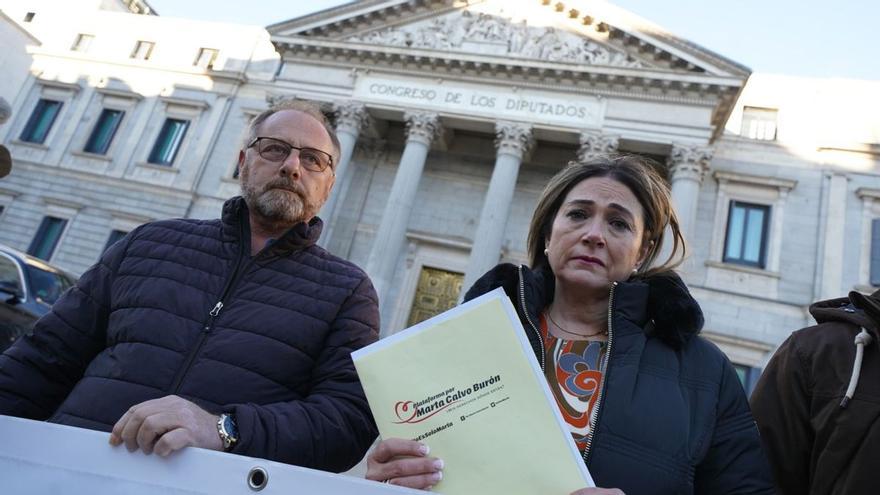 La madre de Marta Calvo: &quot;No puede seguir saliéndoles gratis a los asesinos callar&quot;