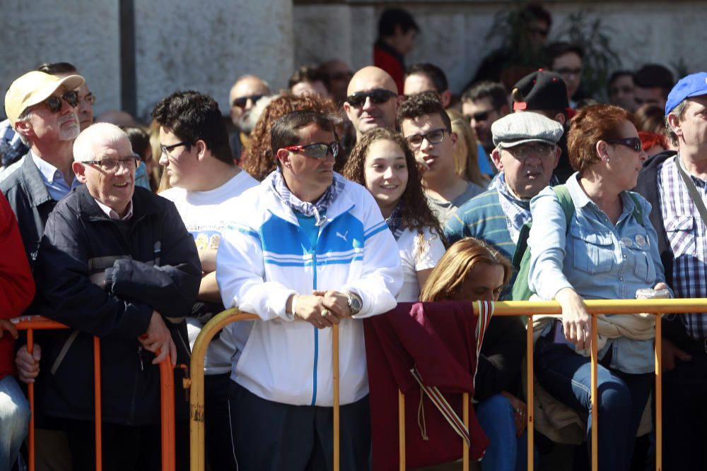 Búscate en la mascletà del 12 de marzo