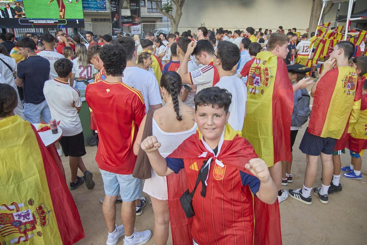 Les imatges de la concentració a Blanes per seguir la selecció espanyola