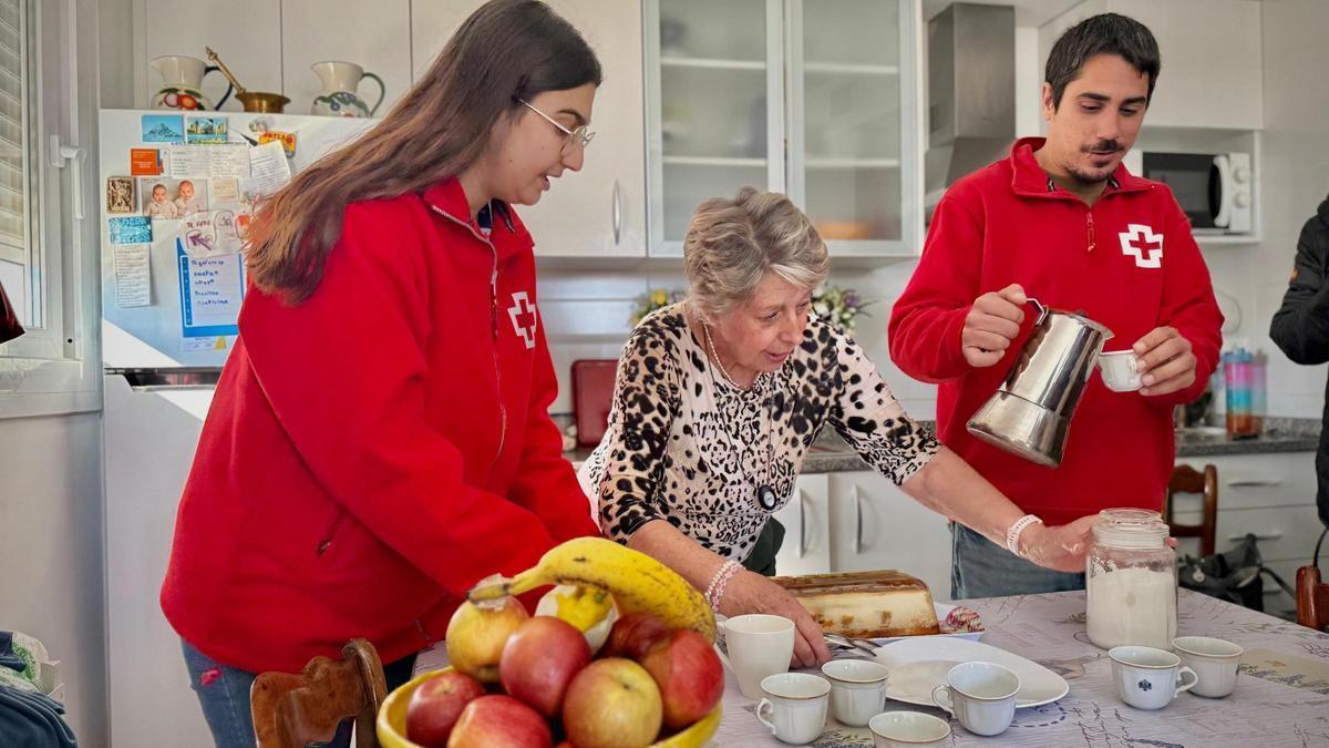 Así funciona el programa de Elche para reducir la soledad no deseada de los mayores