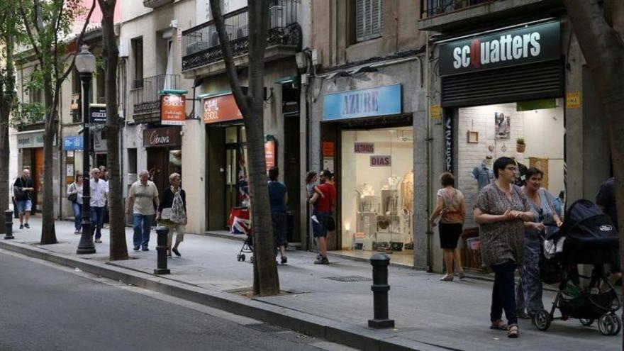 Clientes de un supermercado detienen a un atracador en Barcelona