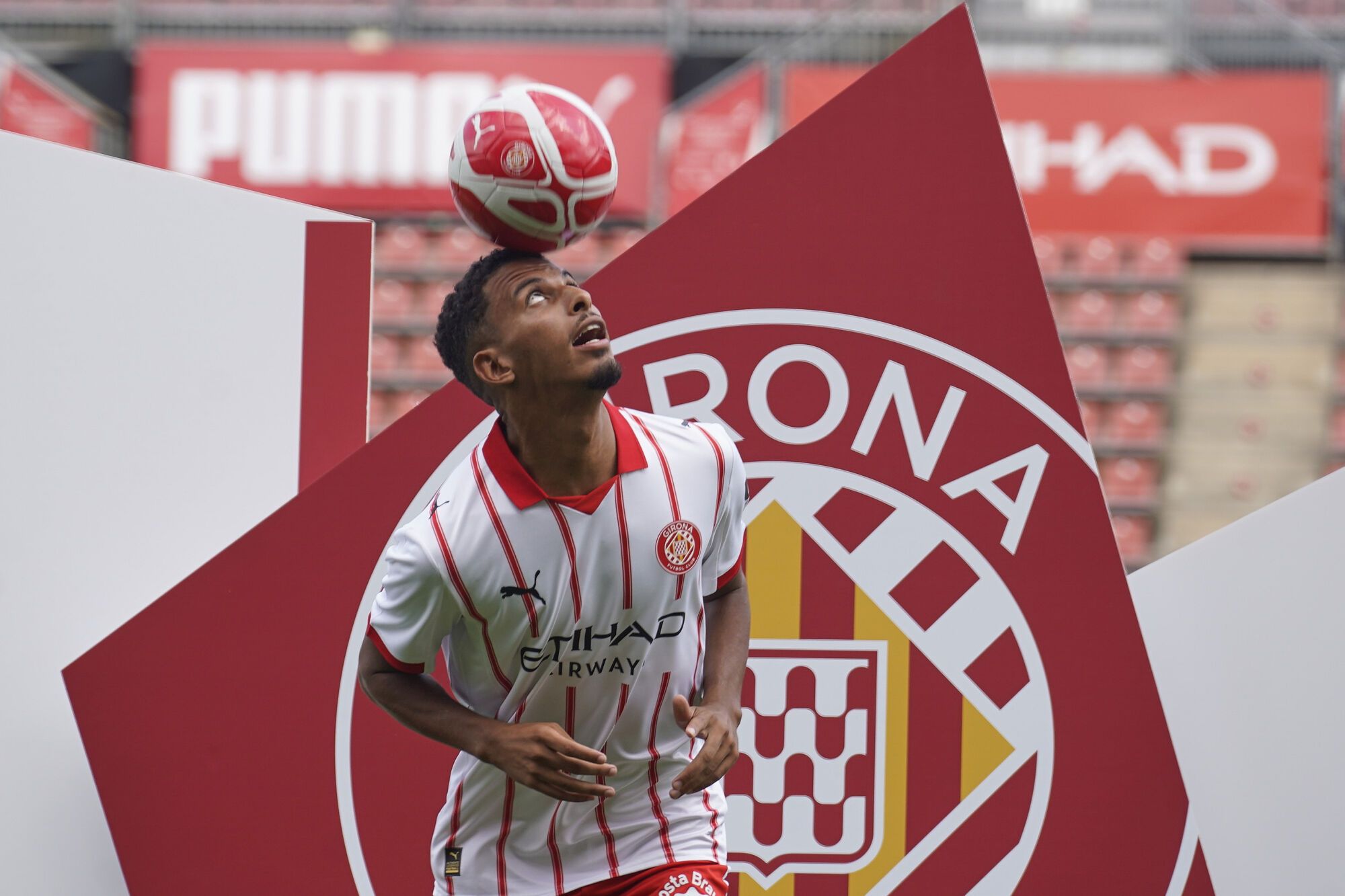 Girona Montilivi Presentació Ounahi, nou jugador del Girona FC