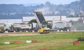 Unanimidad en el pleno de Culleredo para hacer frente al plan director del aeropuerto