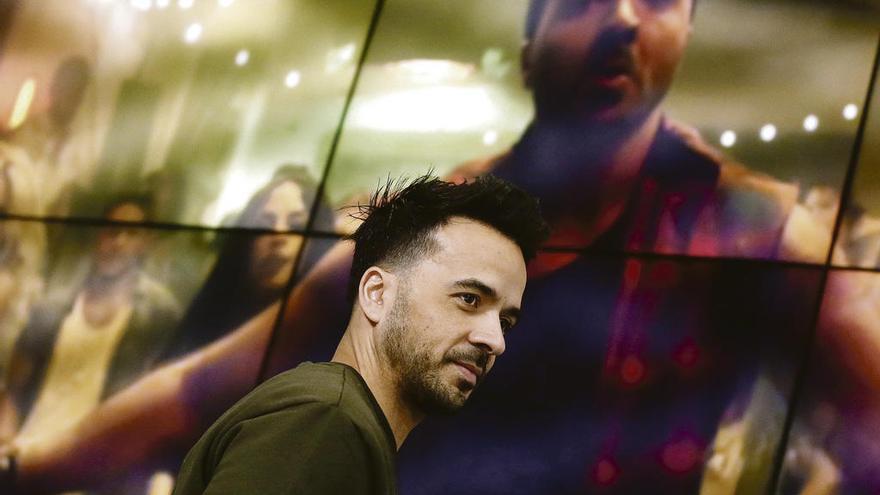 Luis Fonsi, en Moscú. // Efe